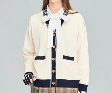 미개봉 KISSON THE GREEN 로고 자카드 니트 가디건 오프