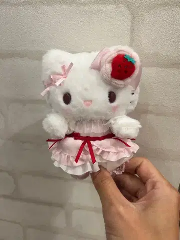 헬로키티 마스코트 백참 (딸기 휘핑 케이크)