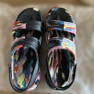 HUNTER 컬러풀 스포츠 샌들