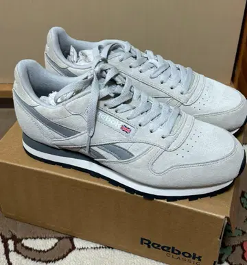 Reebok Classic 스니커즈
