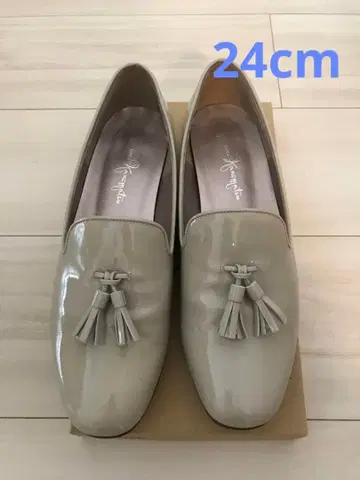 긴자 카네마츠 태슬 달린 로퍼 에나멜 그레이 24cm