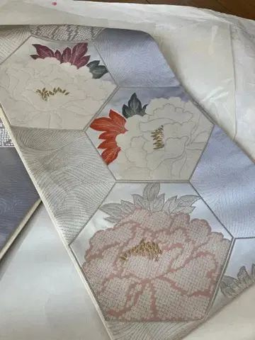다색 꽃무늬 자수 후쿠로 오비