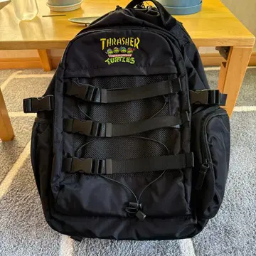 THRASHER Turtles 블랙 백팩