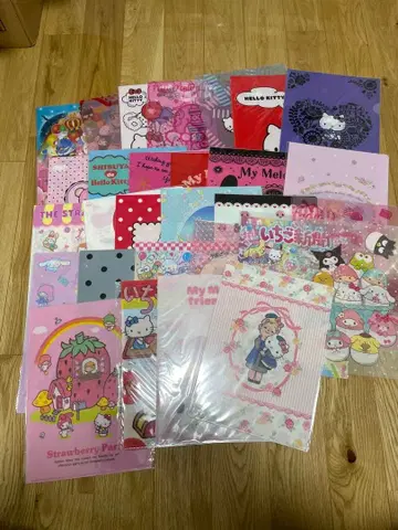 새상품 초레어 산리오 파일 묶음 판매 29장 세트 A4 클리어 파일