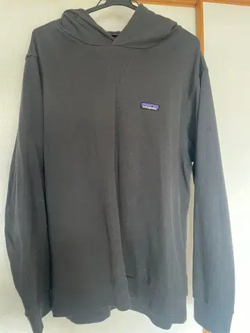 patagonia 블랙 후드티 후드 부착