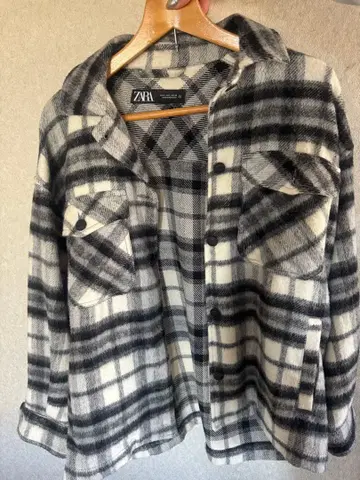 ZARA 플란넬 체크 자켓