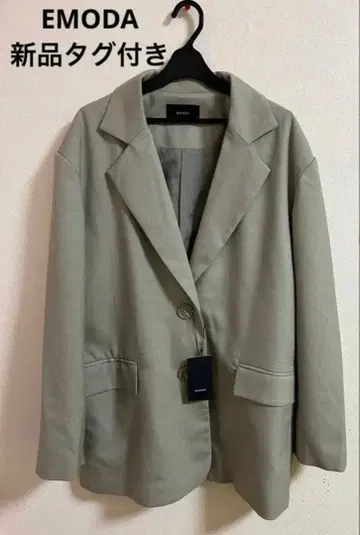 택 포함 새상품 EMODA 자켓 FREE