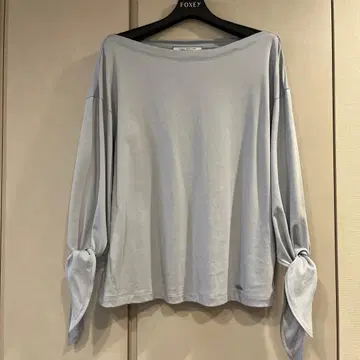 FOXEY NEWYORK 소매 리본 티셔츠 40 사이즈