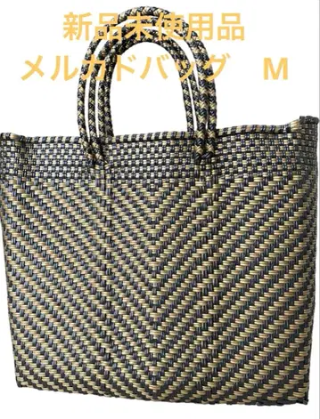 미사용 새상품 멜카도 백 블랙 골드 M 사이즈 카고 백