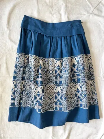 미나 페르호넨 / 스커트 [ forest tile ]