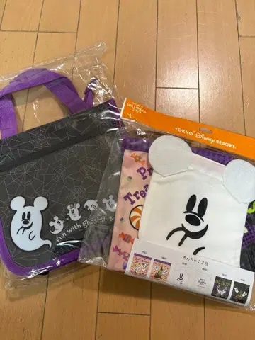 도쿄 디즈니 리조트 할로윈 2024 복조리 3개와 수베니어 런치 케이스