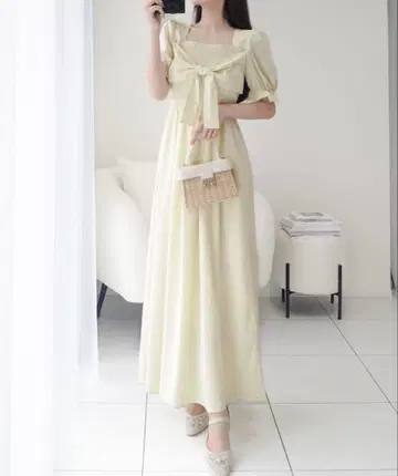 [ mily bilet ] 빅 리본 셔링 원피스 아이보리