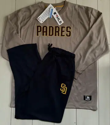 새상품 LL 사이즈 MLB 파드레스 긴팔 파자마 룸웨어 베이지