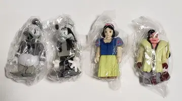 디즈니 큐브릭 도날드 구피 백설공주 크루엘라 4종