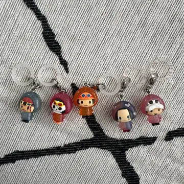 원피스 키링 메지루시 액세서리 세트