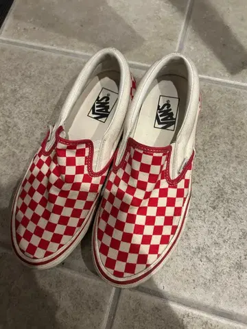 반스 레드 화이트 체크 슬립온