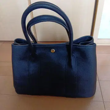 블랙 가죽 토트백