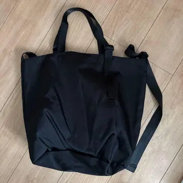 이아파피요네 조절 토트백 숄더백 A4 수납 가능 L 블랙