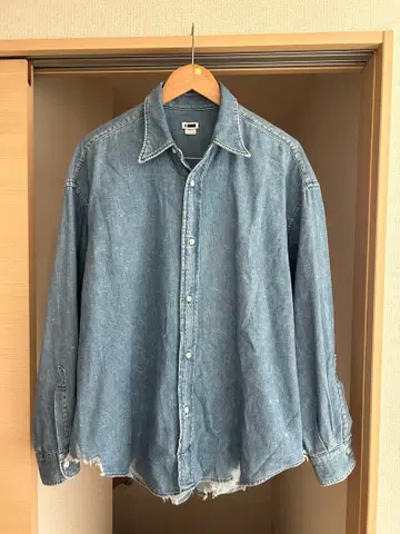 H BEAUTY&YOUTH 데미지 가공 DENIM SHIRT