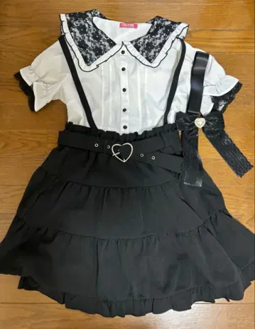 MARS 레이스 옷깃 하트 벨트 세트 업