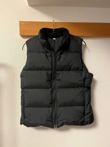 [유니클로] 블랙 다운 베스트 L