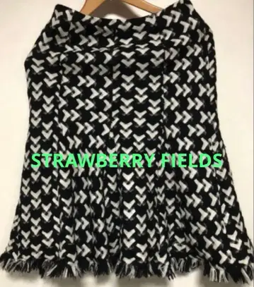 STRAWBERRY FIELDS 스커트