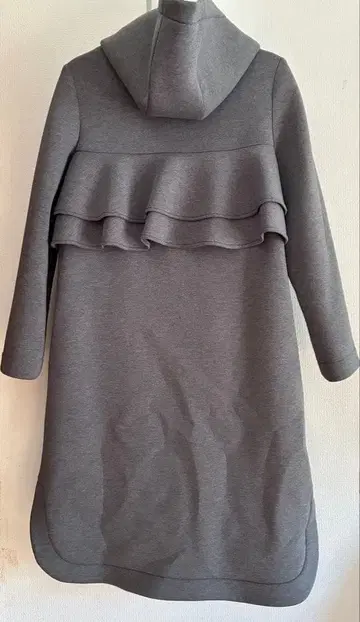 NOUQUE 후드 부착 그레이 롱 코트