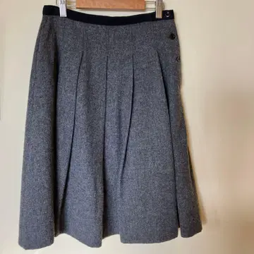 MHL 그레이 플리츠 스커트 I 무릎 기장