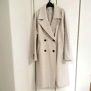 프리즈마트 아이보리 체스터 롱 코트 S 사이즈