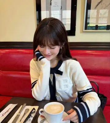 bibiy. 한정판 B. CLUB TIE CARDIGAN