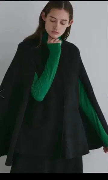 LEPHIL 라이트 리버 플레어 슬리브 케이프 자켓