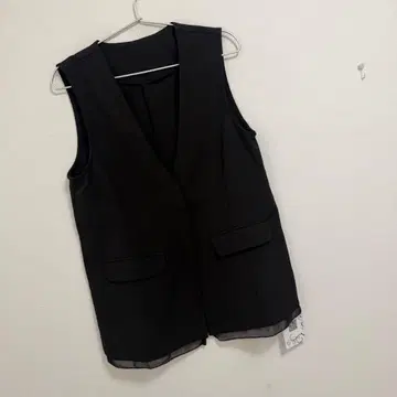 주노아 밑단 시어 레이어드 V넥 베스트