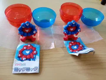 미야쿠미야쿠 캡슐 토이 2체 세트