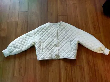 택 포함 새상품 아이보리 퀼팅 크롭 자켓