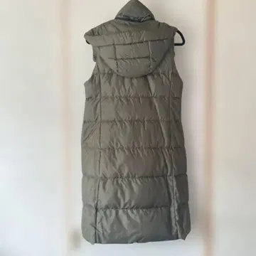 다운 베스트 SO CLOSE 올리브 그린 후드 부착