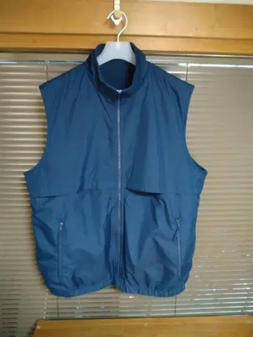 PORT AUTHORITY / VEST