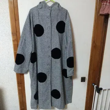 안티카 체크 무늬 도트 롱 코트