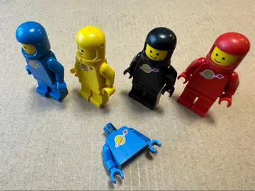 [ 중고 ] LEGO 미니 피규어 우주 시리즈 클래스 4체 세트