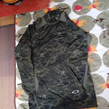 Oakley 카모 패턴 XL 컴프레션 셔츠