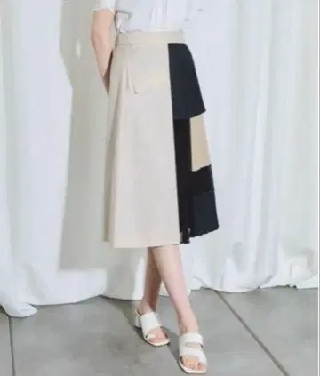 UNITED TOKYO 블로킹 메쉬 스커트