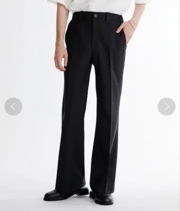 UNITED TOKYO 사이드 밴딩 세미 플레어 슬랙스