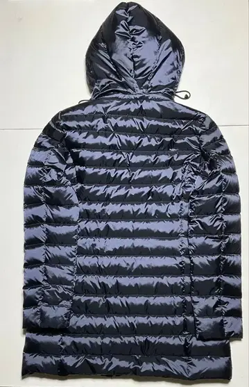 ARMANI JEANS (아르마니 진스) 다운 코트 후드 탈부착 가능