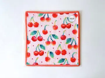 미개봉 체리 도트 온라인 한정 손수건 페이러