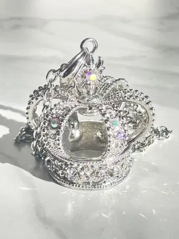 빅 크라운 목걸이 실버 대 왕관