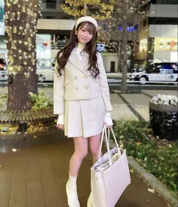 미리냐 착용 스나이델 셋업