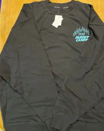 캔디 스트리퍼 맨투맨 호랑이