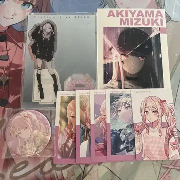 프로세카 ZOZOTOWN 아크릴 스탠드 캔뱃지 에피카 아키야마 미즈키