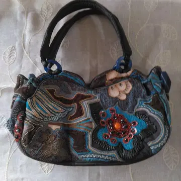 자망 퓨에슈 장식 백