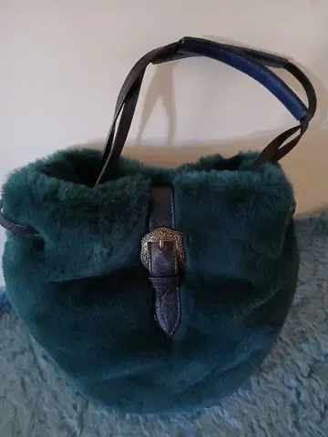 OKPTA 퍼 백 (미사용품)