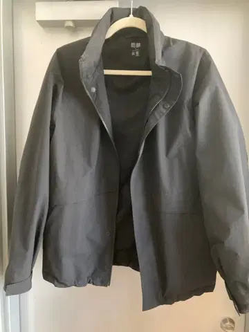 UNIQLO 윈드프루프 스탠드 블루종 M 사이즈